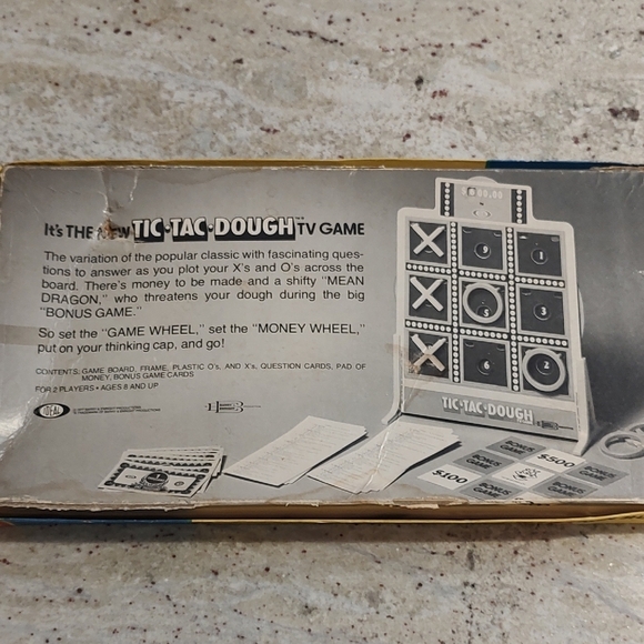Tic Tac Dough TV Game - Classic Retro Board Game - Picture 3 of 7